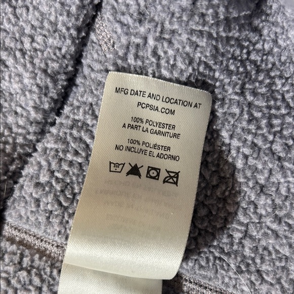 Patagonia Heathered Gray Fleece Pullover - Picture 10 of 10